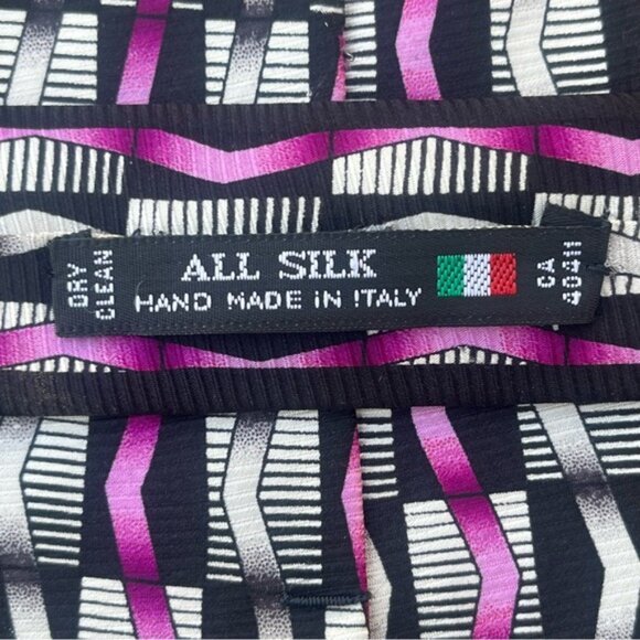 💕2/$30💕Impulse 100% Silk Pink, Silver And Black Geometric Pattern Tie - Picture 4 of 9